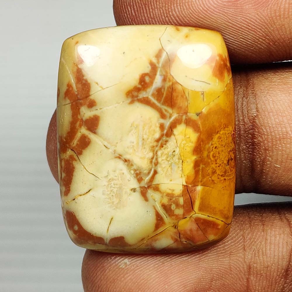 33.52 Ct Natural Fruit Jasper Quartz Cushion Cab: weight - 33.52 Ct / Size - 28.00 x 20.00 x 4.40 mm / Shape - Excellent Cushion Cab / Origin - Brazil / Treatment - None
