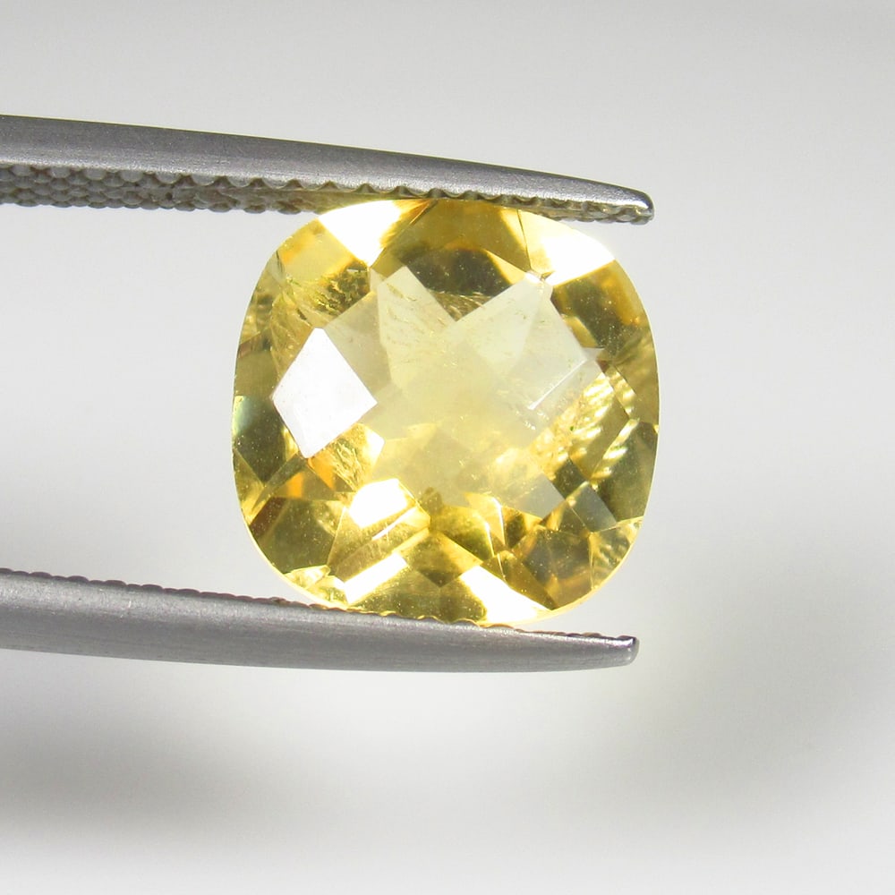 3.75 Ct Natural Yellow Citrine Cushion Cut: Weight - 3.75 Ct / Size - 10.20 x 10.20 x 6.40 mm / Shape - Cushion Cut / Color - Yellow / Clarity - VVS / Origin - Brazil / Treatment - Heated