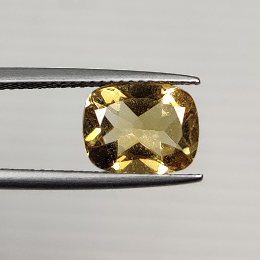2.79 Ct Natural Citrine Cushion Cut: Weight - 2.79 Ct / Dimensions - 10.30 x 8.10 x 5.20 mm / Shape & Cut - Cushion Cut / Color - Yellow / Transparency - VVS / Origin - Brazil / Comments - Heated