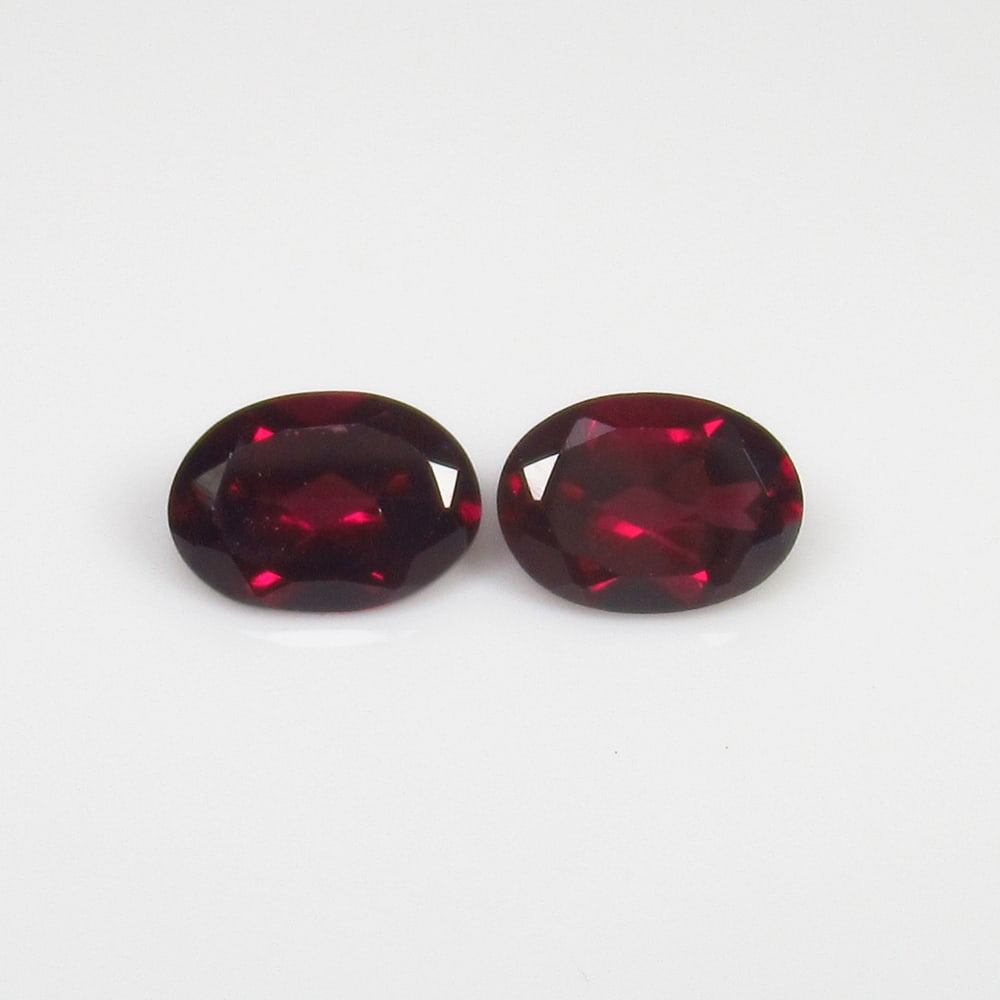 1.85 Ct Natural Almandite Garnet Oval Cut Pair: Weight - 1.85 Ct / Size - 7.00 x 5.00 x 2.90 mm / 2 Pc's / Shape - Oval Cut / Clarity - Transparent / Origin - Nigeria / Treatment - None