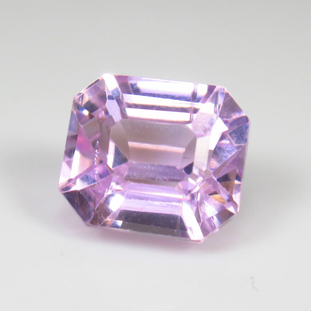6.91 Ct Natural Sweet Pink Kunzite Radiant Cut (1 of 2)