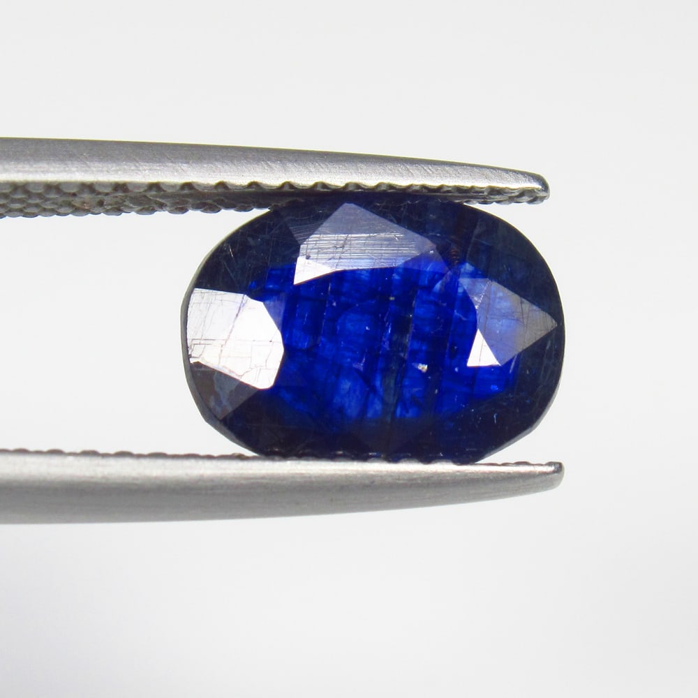 3.05 Ct Natural Blue Sapphire Oval Cut: Weight - 3.05 Ct / Size- 10.00 x 7.50 x 3.90 mm / Shape - Oval Cut / Clarity - Opaque / Origin - Sri Lanka / Treatment - Diffused