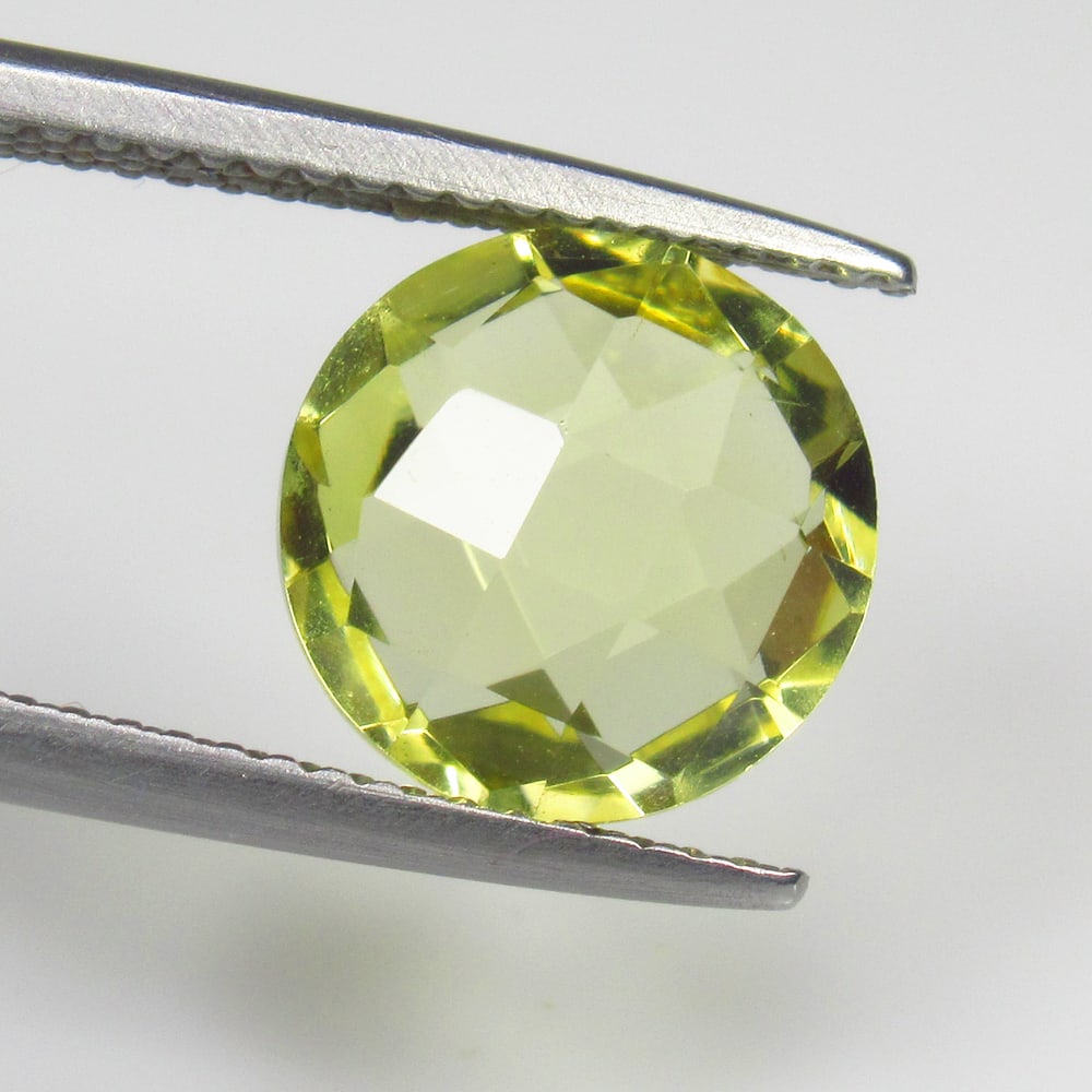 3.11 Ct Natural Lemon Quartz Round Checkerboard Cut: Weight - 3.11 Ct / Size - 9.80 x 9.80 x 5.30 mm / Top Quality Luster / Excellent Round Checkerboard Cut / Origin - Brazil / Treatment - Heated