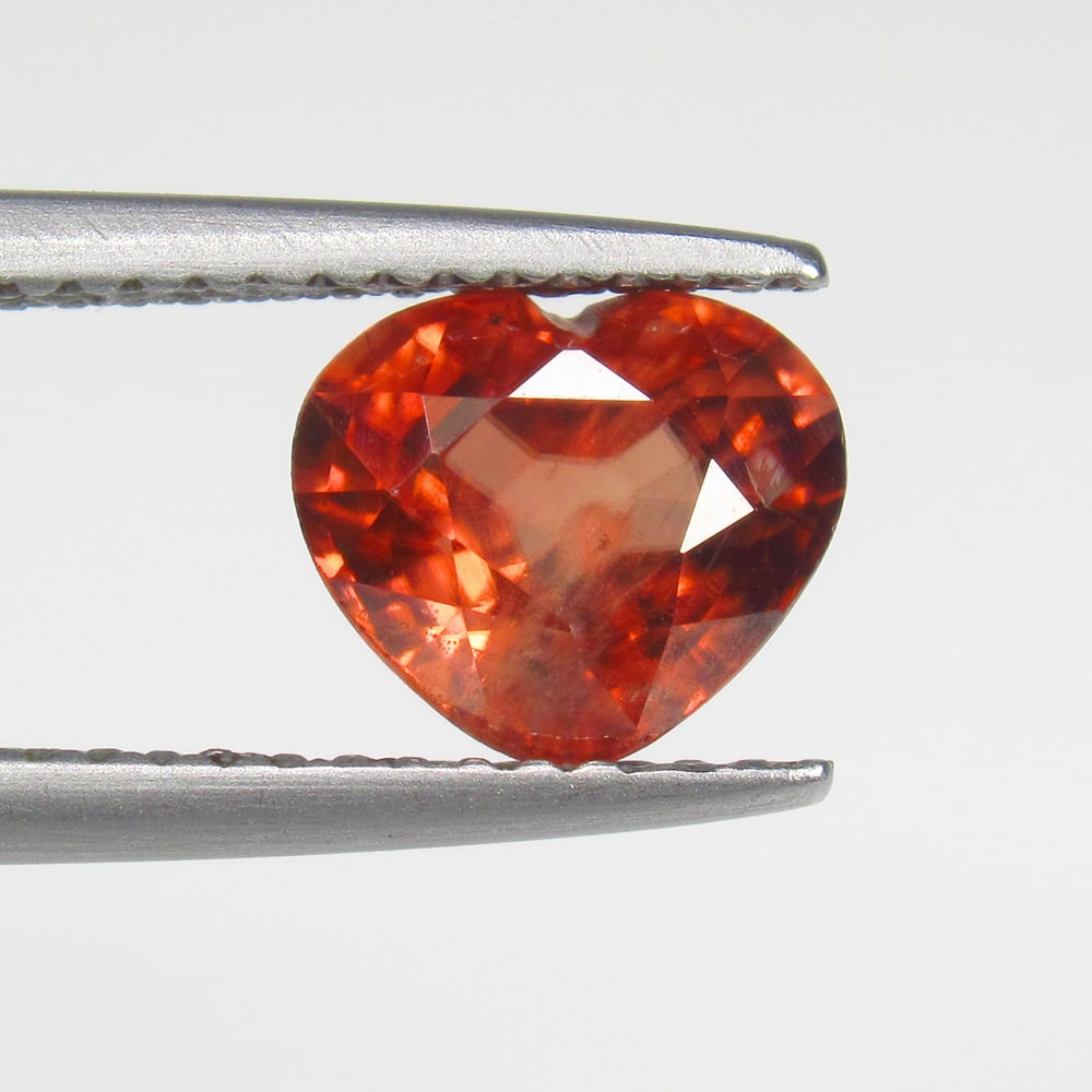 2.20 Ct Natural Brown Zircon Rare Heart Cut: Weight - 2.20 Ct / Size - 7.60 x 6.60 x 4.50 mm / Shape - Heart Cut / Color - Brown / Clarity - VVS / Origin - Cambodia / Treatment - Gentle Heat