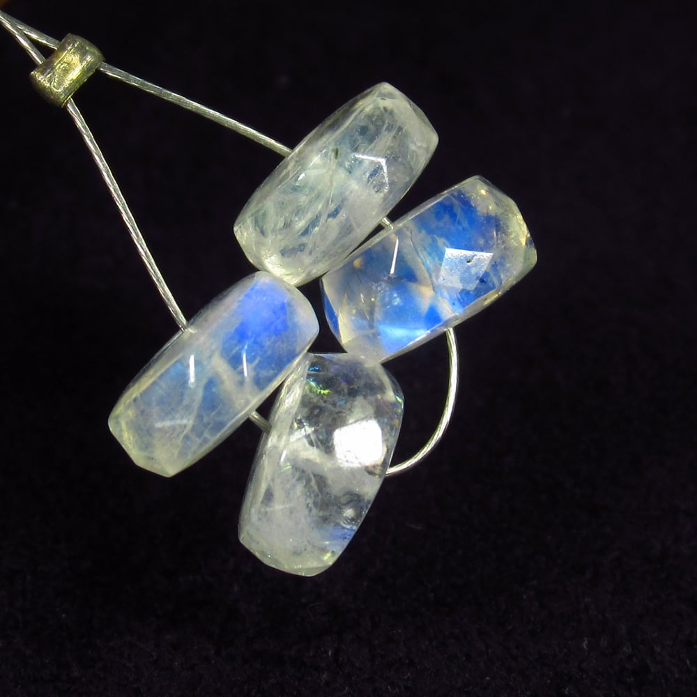 7.23 Ct Natural Blue Tint Moonstone Round Beads: Weight - 7.23 Ct / Size - 7.60 -7.80 mm / 4 Pc's / Shape - Round beads / Clarity - Semi-Transparent / Origin - India / Treatment - None