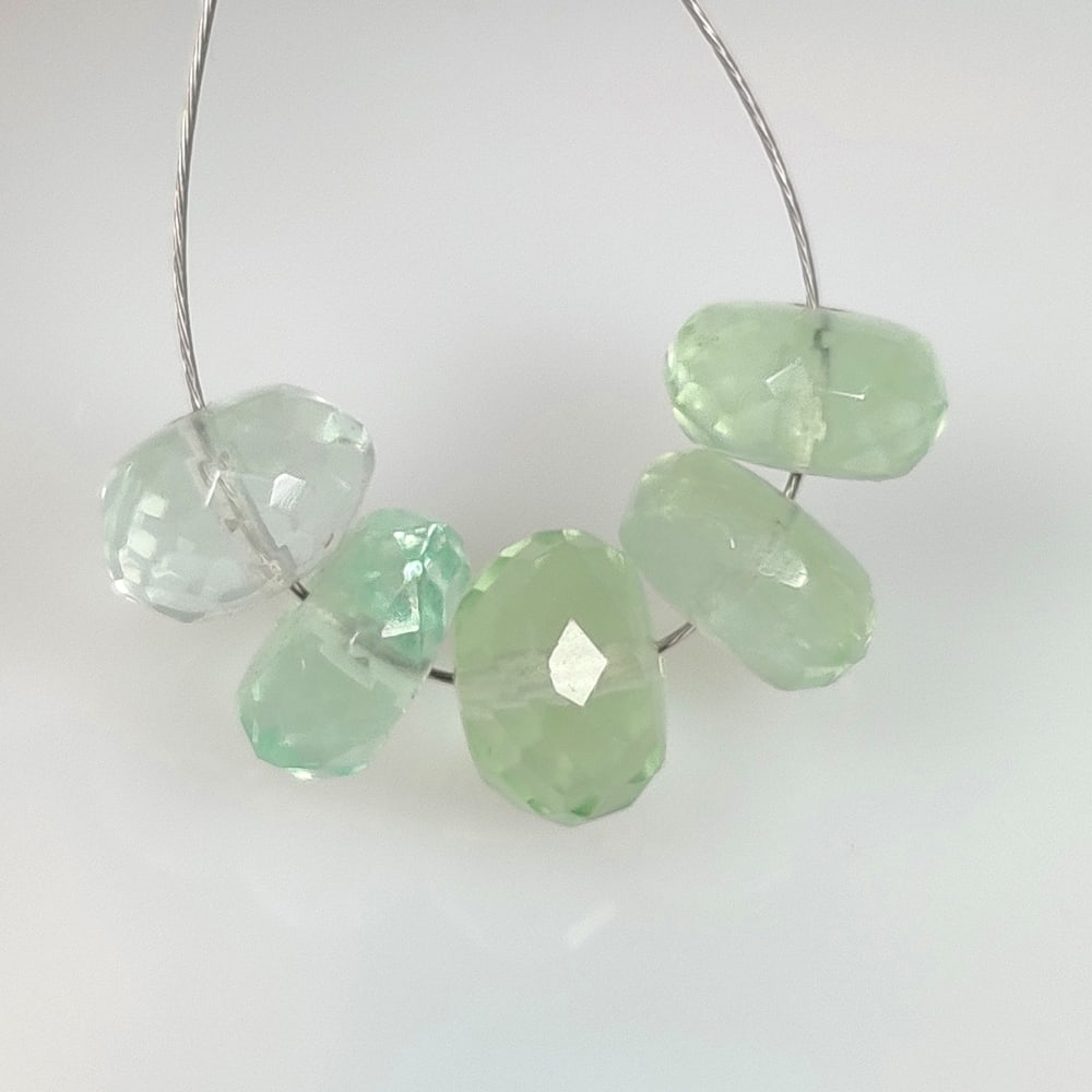 13.38 Ct Natural Green Amethyst Round Cut Beads: Weight - 13.38 Ct / Size - 7.70 - 8.10 mm / 5 Pc's / Shape - Round Cut Beads / Color - Green / Clarity - VVS / Origin - Brazil / Treatment - Heated