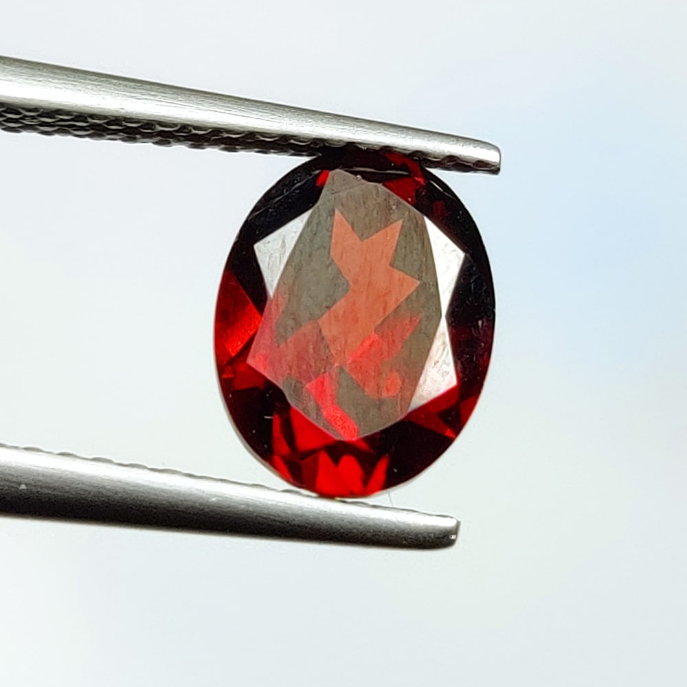 2.18 Ct Natural Almandite Garnet Oval Cut: Weight - 2.18 Ct / Size - 9.00 x 7.10 x 4.20 mm / Shape - Oval Cut / Clarity - VVS / Origin - Nigeria / Treatment - None