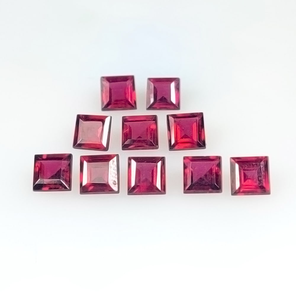 5.04 Ct Natural Purplish Pink Garnet Square Cut Set: Weight - 5.04 Ct / Size - 4.1x2.5 - 4.3x2.8 mm / 10 Pc's / Shape - Square Cut / Clarity - VVS / Origin - Nigeria / Treatment - None