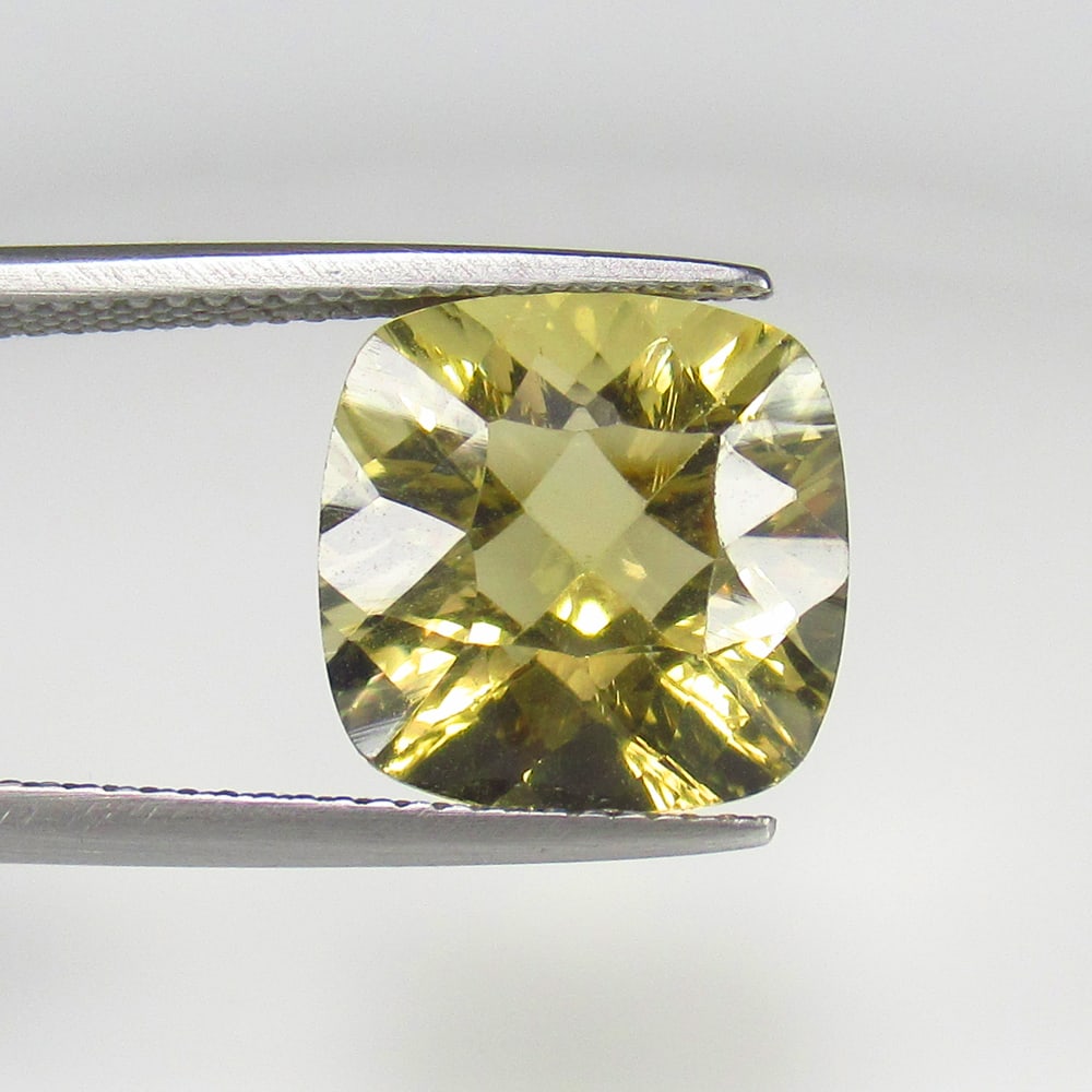 6.45 Ct Natural Champagne Quartz Cushion Cut: Weight - 6.45 Ct / Size - 12.50 x 12.50 x 8.30 mm / Top Class Quality / Cushion Cut / Origin - Brazil / Treatment - None