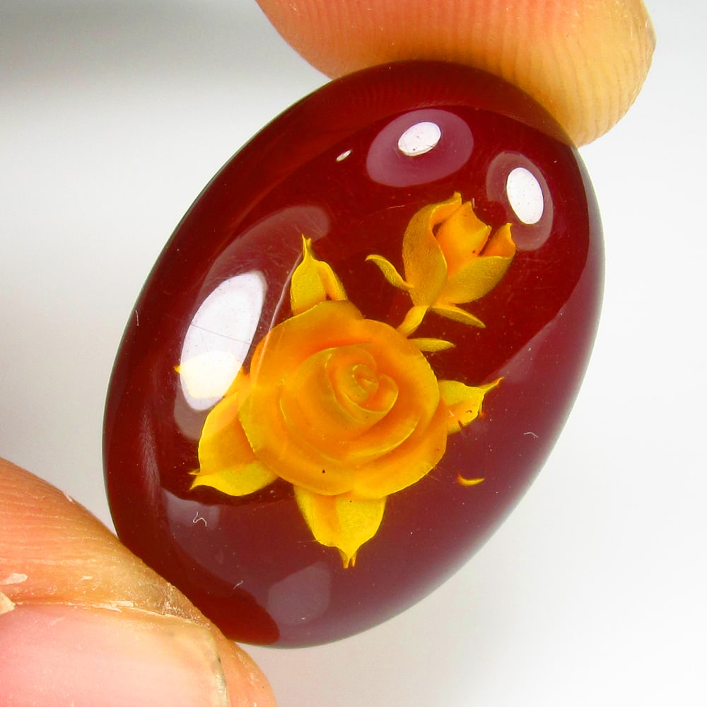 8.93 Ct Natural Amber Oval Cab Carving: weight - 8.93 Ct / Size - 24.00 x 17.00 x 6.80 mm / Shape - Excellent Oval Carving / Origin - Brazil / Treatment - None