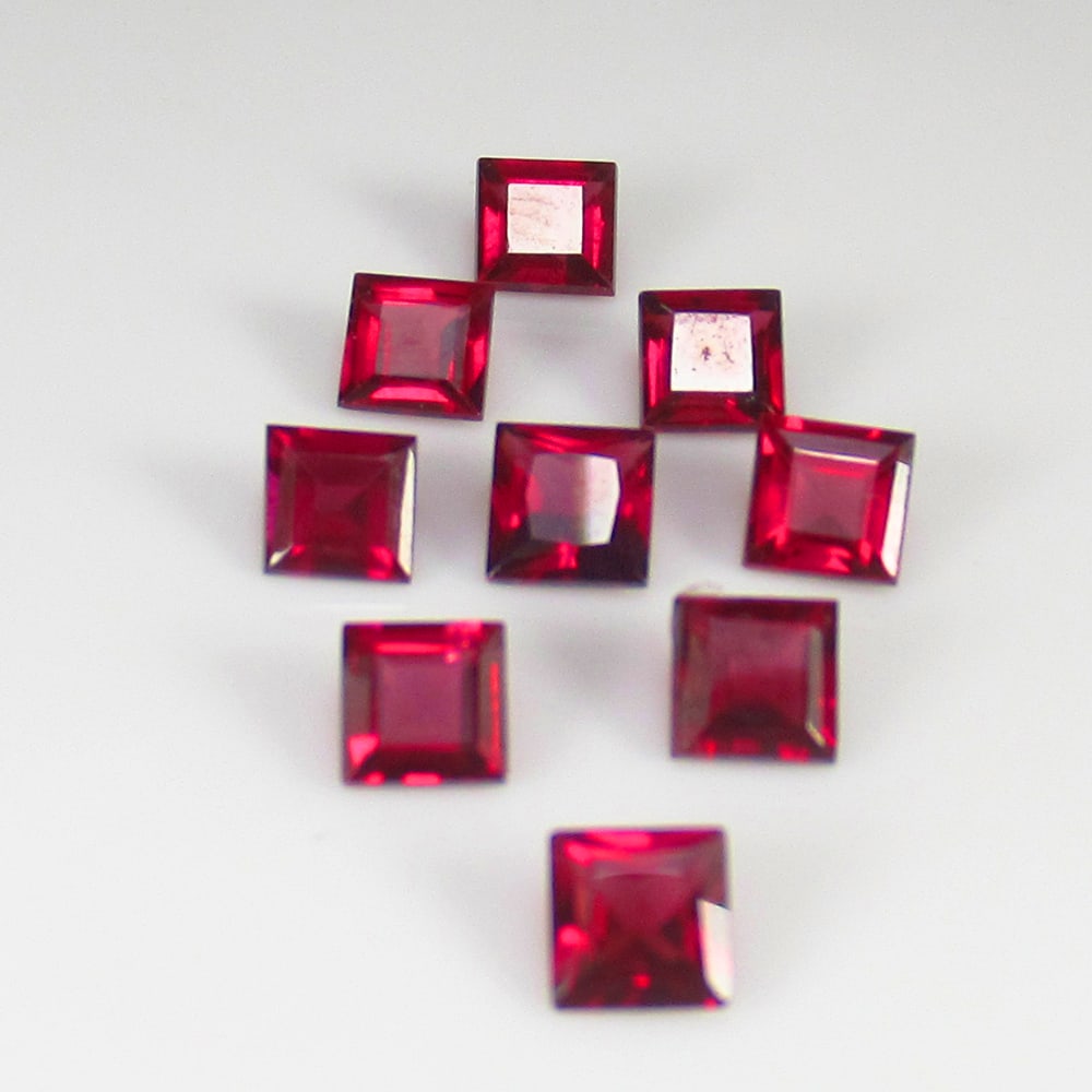 4.15 Ct Natural Rhodolite Garnet Almandite Red Square Cut Set (1 of 2)