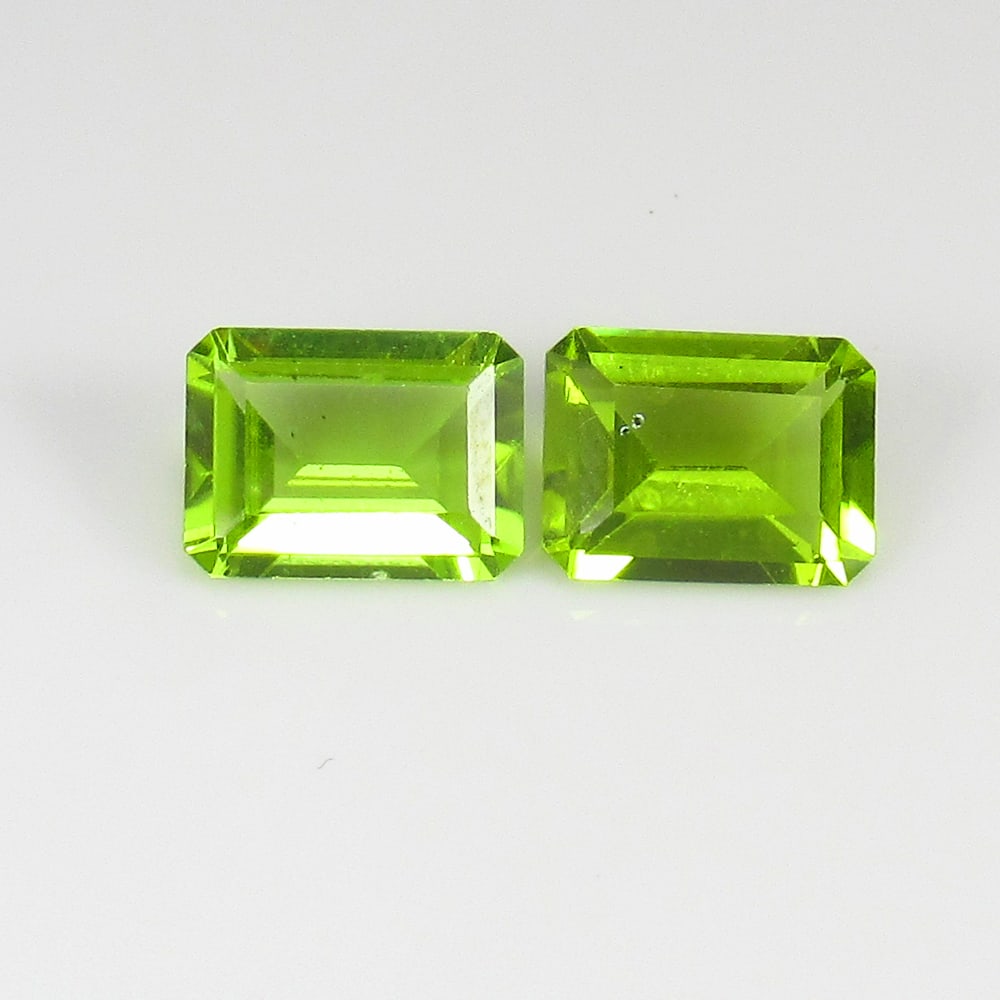 3.00 Ct Natural Green Peridot Emerald Cut Pair (1 of 2)