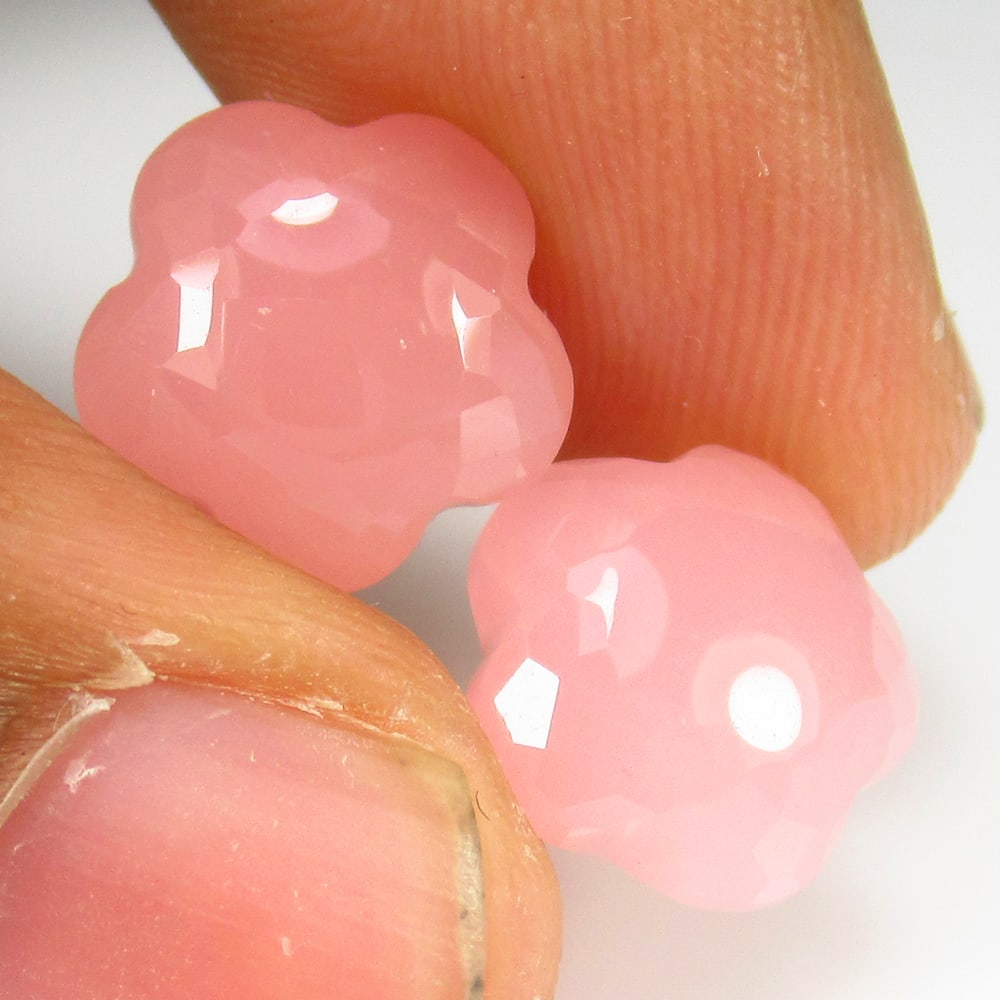 10.68 Ct Natural Sweet Rose Quartz Fancy Flower Cut Pair: Weight - 10.68 Ct / Size - 11.60 x 11.60 x 6.00 mm / 2 Pc's / Shape - Flower Cut / Clarity - Semi Transaprent / Origin - Brazil / Treatment - None