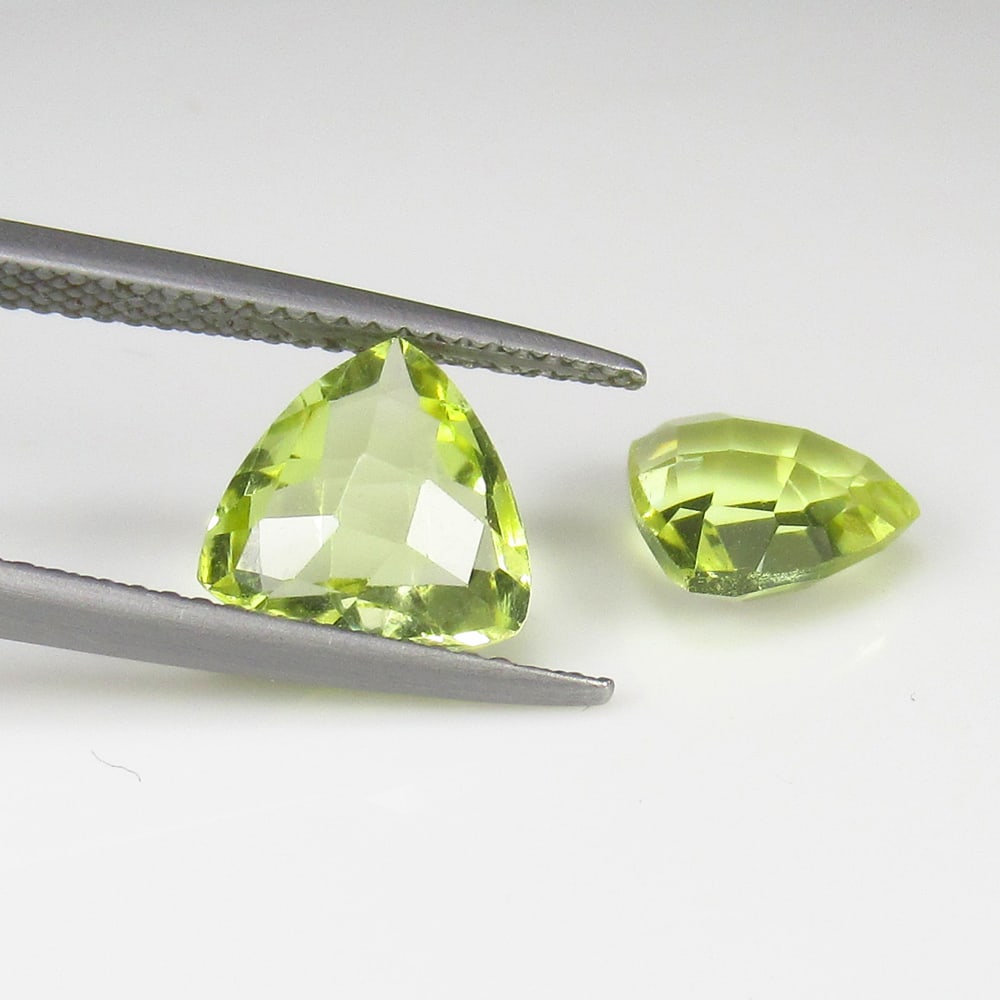 3.76 Ct Natural Lemon Quartz Trillion Cut Pair: Weight - 3.76 Ct / Size - 9.20 x 9.20 x 5.00 mm / 2 Pc's / Shape - Trillion Cut / Clarity - VVS / Origin - Brazil / Treatment - Heated