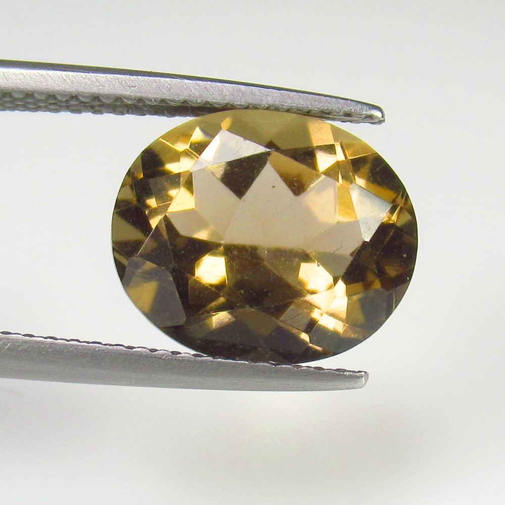 4.44 Ct Natural Choco Smoky Quartz Oval Cut: Weight - 4.44 Ct / Size - 12.30 x 10.30 x 6.90 mm / Top Class Quality / Oval Cut / Origin - Norway / Treatment - None