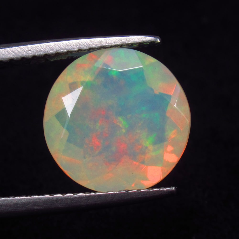 2.96 Ct Natural Multicolor Welo Opal Top Fire  Round Cut (1 of 2)