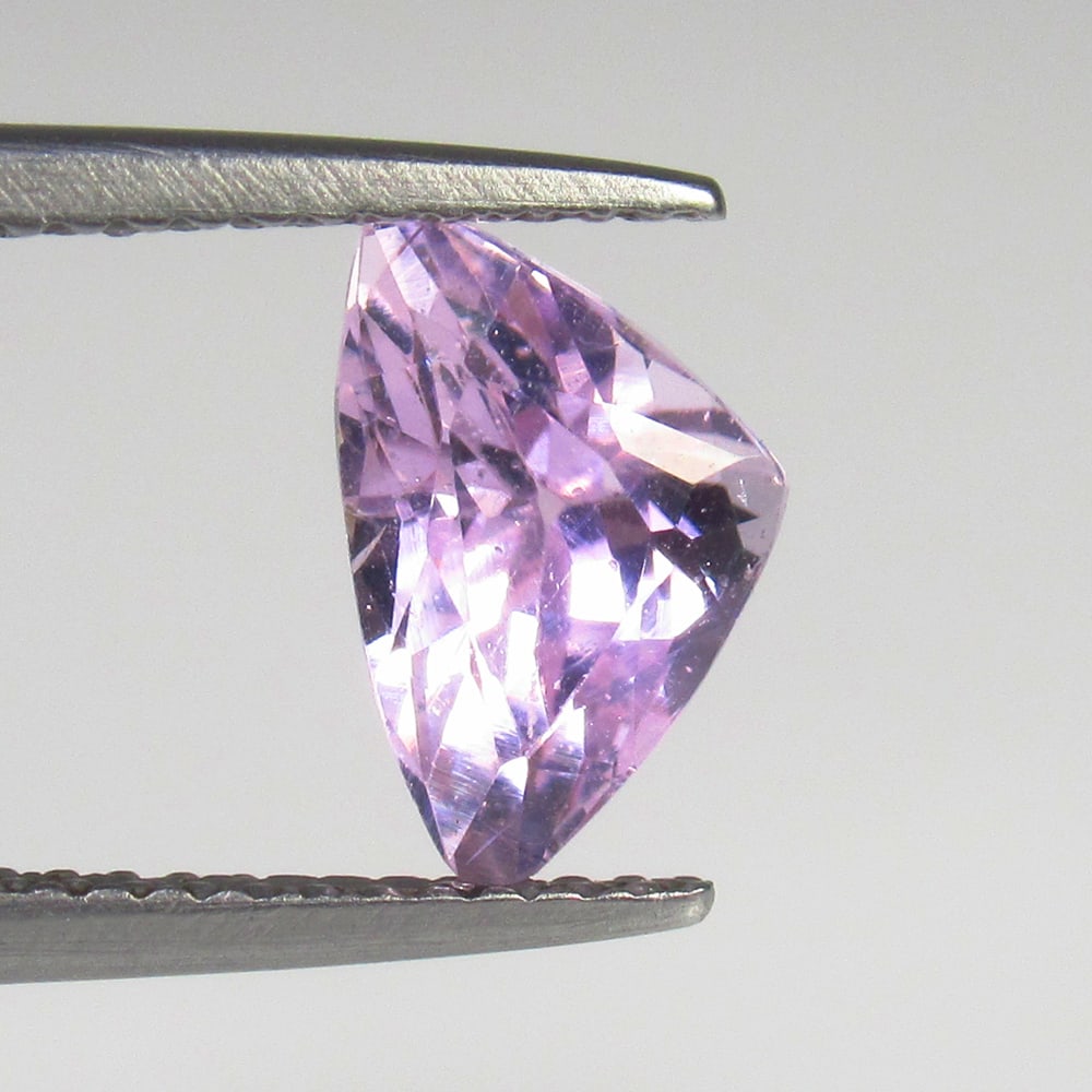 1.80 Ct Natural Sweet Pink Kunzite Excellent Trillion Cut (1 of 2)