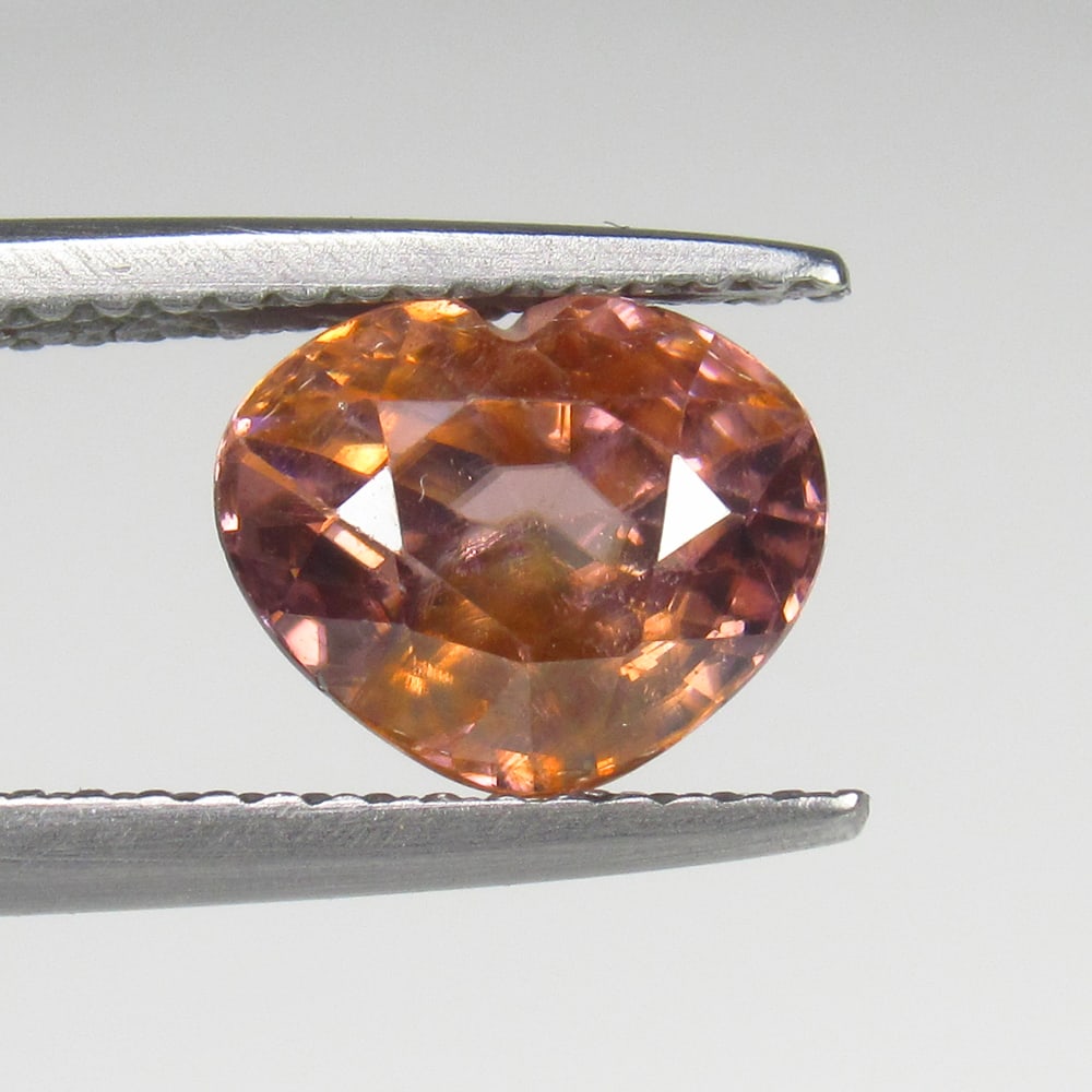 3.12 Ct Natural Brown Zircon Heart Cut: Weight - 3.12 Ct / Size - 8.40 x 6.90 x 5.50 mm / Shape - Heart Cut / Color - Brown / Clarity - VVS / Origin - Cambodia / Treatment - Gentle Heat