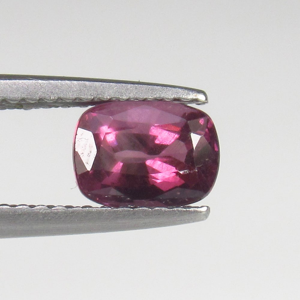 1.25 Ct Natural Pink Spinel Cushion Cut (1 of 2)