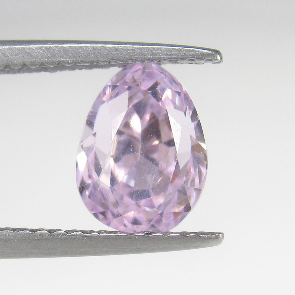 2.86 Ct Natural Pink Kunzite "Spodumene" Pear Cut: Weight - 2.86 Ct / Size - 9.00 x 7.00 x 7.70 mm / Shape - Pear Cut / Color - Pink / Clarity - SI / Origin - Afghanisthan / Treatment - Heated