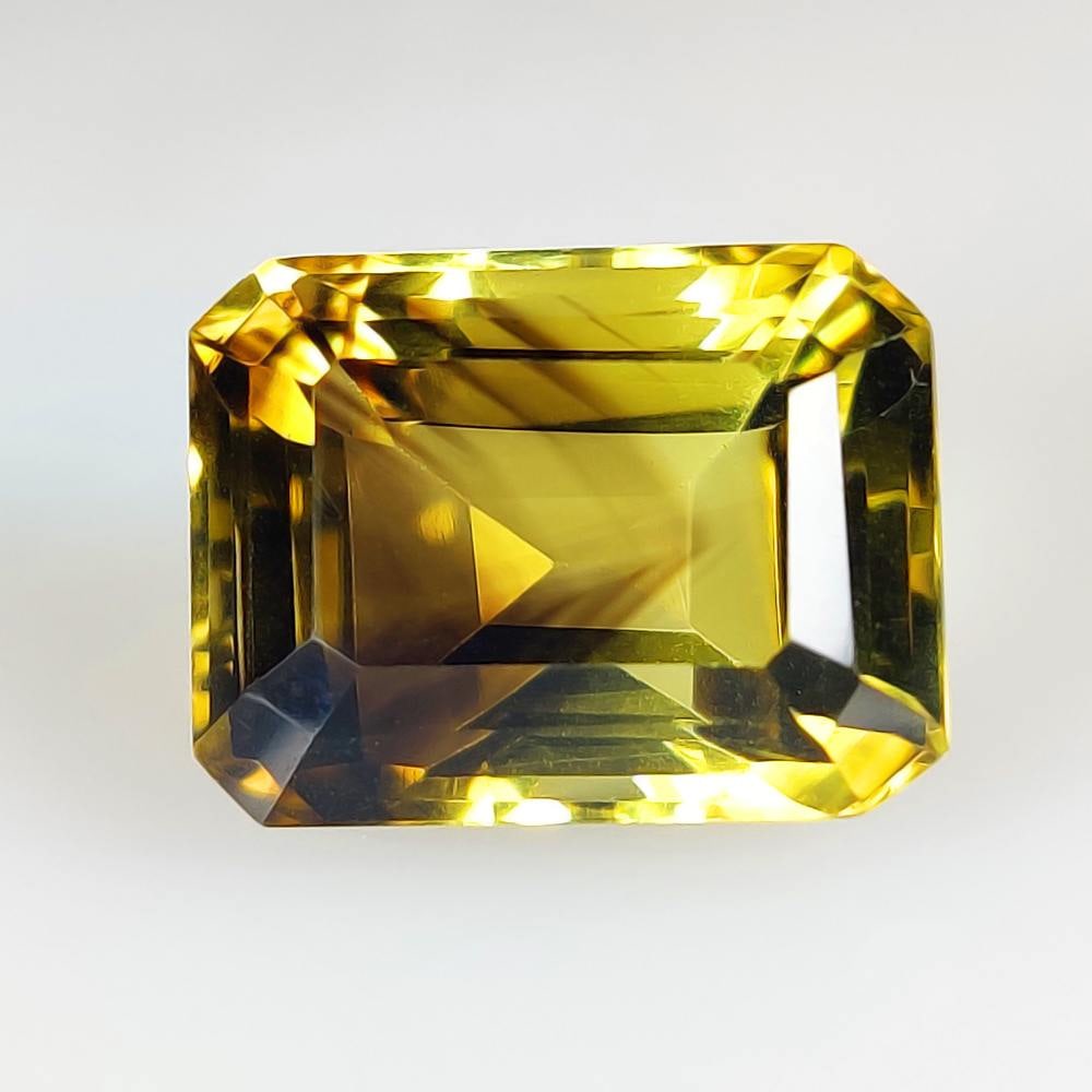 13.80 Ct Natural Bi-Color Lemon Quartz Octagon Cut