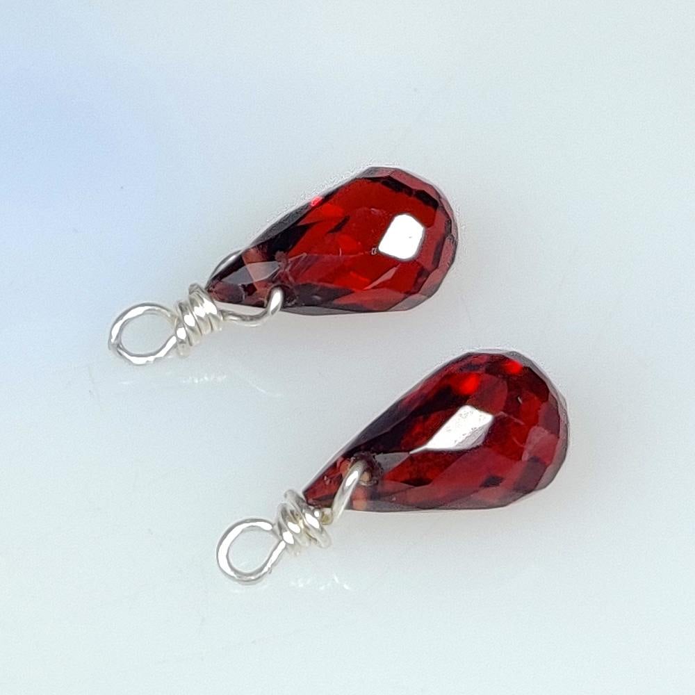 3.28 Ct Natural Rhodolite Garnet Pear Earring Set (1 of 2)