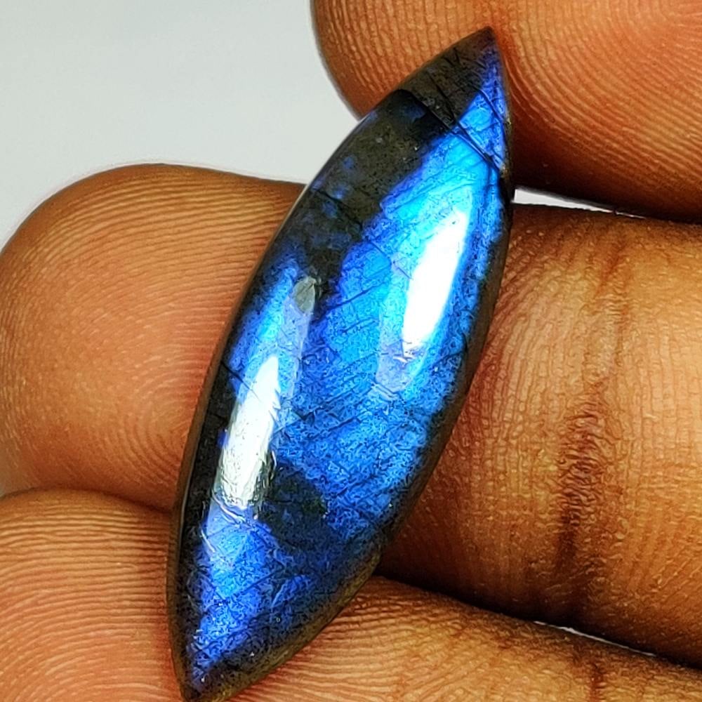 9.21 Ct Natural Blue Shaded Labradorite Marquise Cab: Weight - 9.21 Ct / Dimensions - 31.00 x 9.90 x 4.30 mm / Shape - Excellent Marquise Cab / Transparent / Origin - Africa / Treatment - None