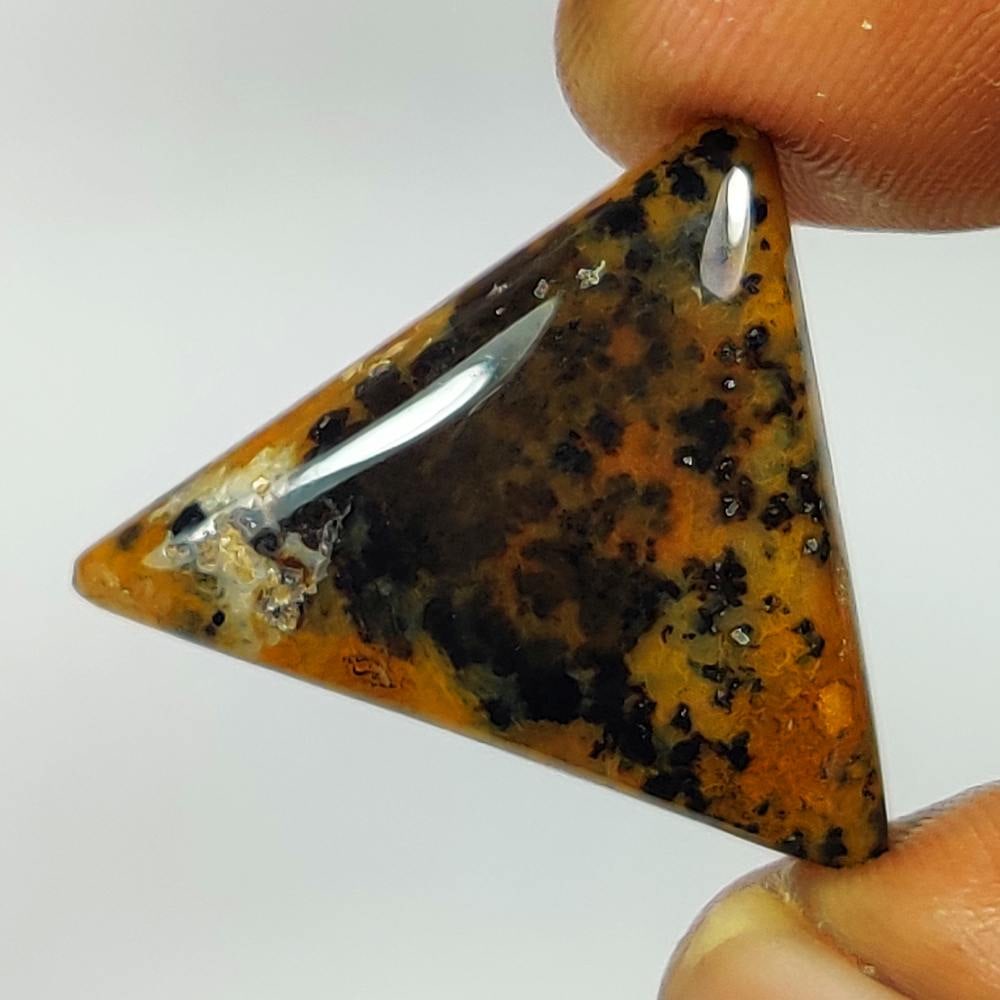 14.52 Ct Natural Yellow Dendric Agate Triangle Cab: weight - 14.52 Ct / Dimensions - 23.00 x 23.00 x 5.50 mm / Shape - Excellent Triangle Cab / Origin - Brazil / Treatment - None