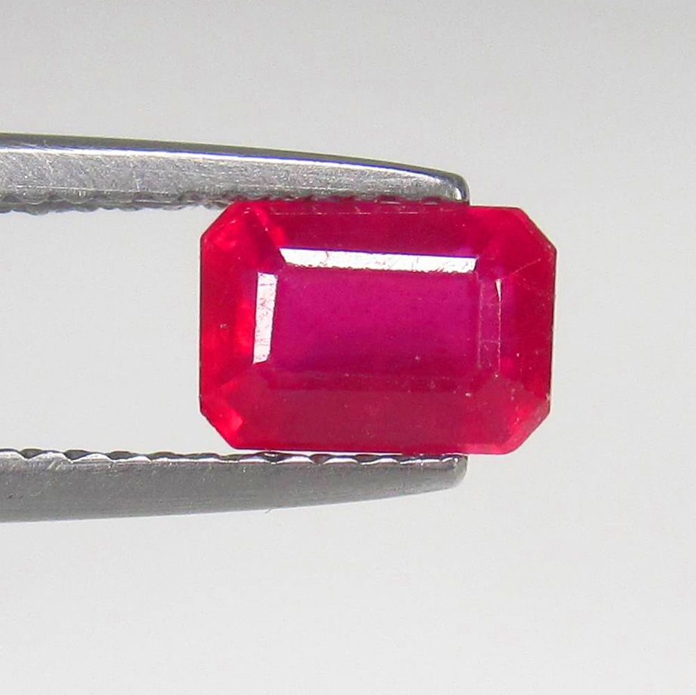 1.43 Ct Natural Pinkish Red Ruby Octagon Cut (1 of 2)