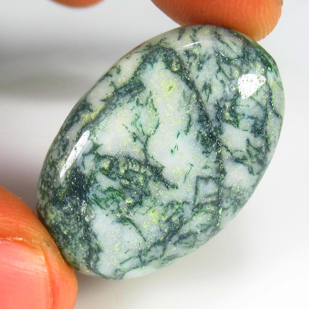 33.78 Ct Natural Moss Agate Oval Cab: Weight - 33.78 Ct / Size - 31.50 x 20.50 x 6.80 mm / Shape - Excellent Oval Cab / Clarity - Opaque / Origin - Brazil / Treatment - None