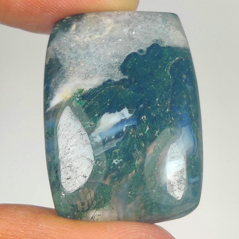35.55 Ct Natural Peacock Green Jasper Quartz Cushion Cab: Weight - 35.55 Ct / Size - 27.00 x 19.50 x 7.40 mm / Shape - Cushion Cab / Clarity - Opaque / Origin - Brazil / Treatment - None