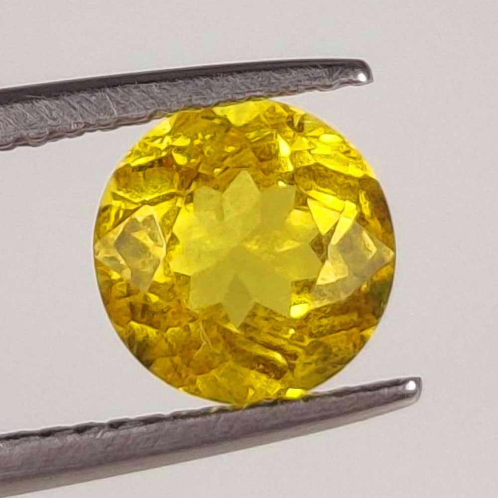 1.64 Ct Natural Yellow Beryl Round Cut: Weight - 1.64 Ct / Dimensions - 7.60 x 7.50 x 5.20 mm / Top Class Quality / Round Cut / Origin - Brazil / Comments - Heated