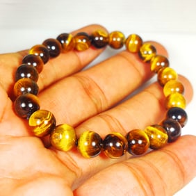 No Buyer's Premium. Item Location : THAILAND. Shipping charge is $10 + $3 for each additional item for combined shipping. All 400 Lots are no reserve. Very good quality of Natural Loose Gemstones mined from earth. All stones are 100% natural. Definitely you will find a better quality of gemstones variety for your exclusive high end jewelry setting and also will be a valuable asset for your dreaming collections. we honestly inform you that definitely real shipping charge is not much like we charged. But all my lots are 100% natural and more valuable. we are selling valuable lots at least price in no reserve auction and also we didn't charge any buyer's premium. So we are just manage our little profit by your shipping charge. Still your won lots are more valuable inclusive of this shipping charge. This is just for your kind information. Surely you will be more happy and satisfied after getting your winning lots. Bid and Buy the stones with confidence.
