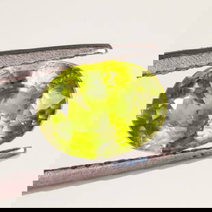 1.88 Ct Natural Green Sapphire Oval Cut: Weight - 1.88 Ct / Size- 8.10 x 6.00 x 4.10 mm / Shape - Oval Cut / Clarity - SI / Origin - Sri Lanka / Treatment - Standard Heated