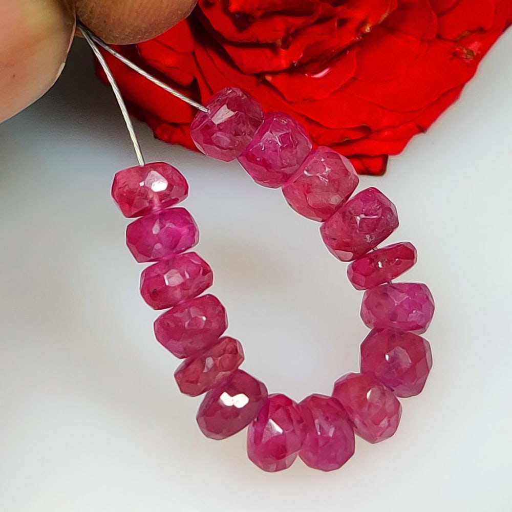 14.11 Ct Natural Pinkish Red Ruby 16 Round Cut Loose Beads (1 of 2)