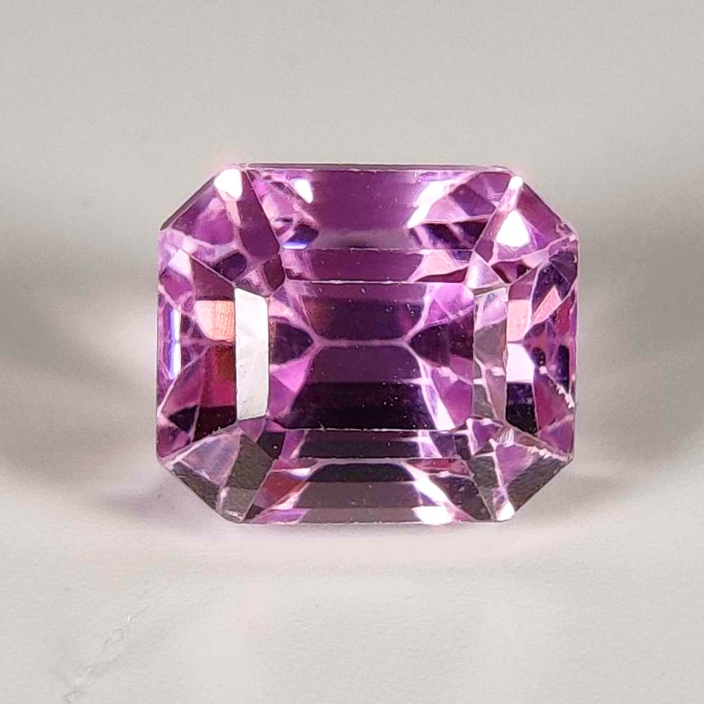 5.18 Ct Natural Sweet Pink Kunzite Octagon Cut: Weight - 5.18 Ct / Size - 9.00 x 7.90 x 8.90 mm / Shape - Octagon Cut / Color - Pink / Clarity - VVS / Origin - Afghanisthan / Treatment - None
