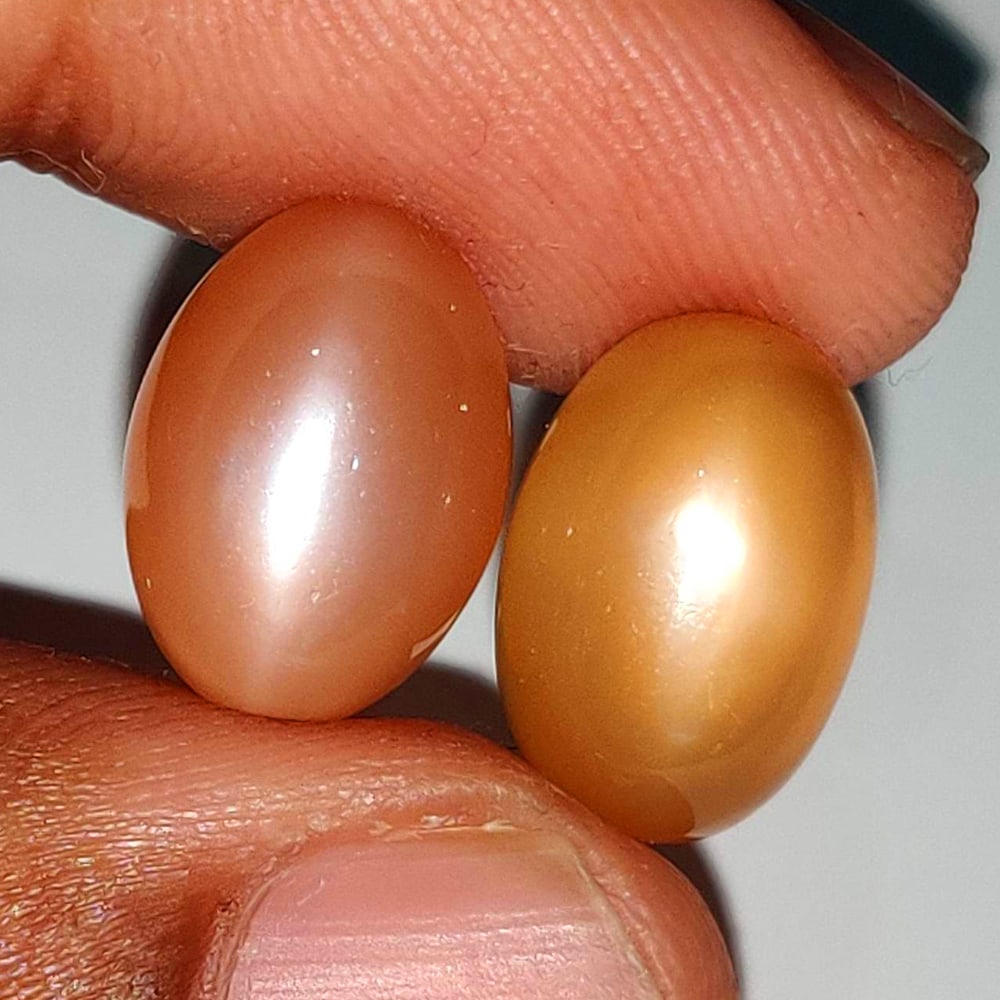 15.21 Ct Natural Orange Moonstone Oval Cab Pair (1 of 3)