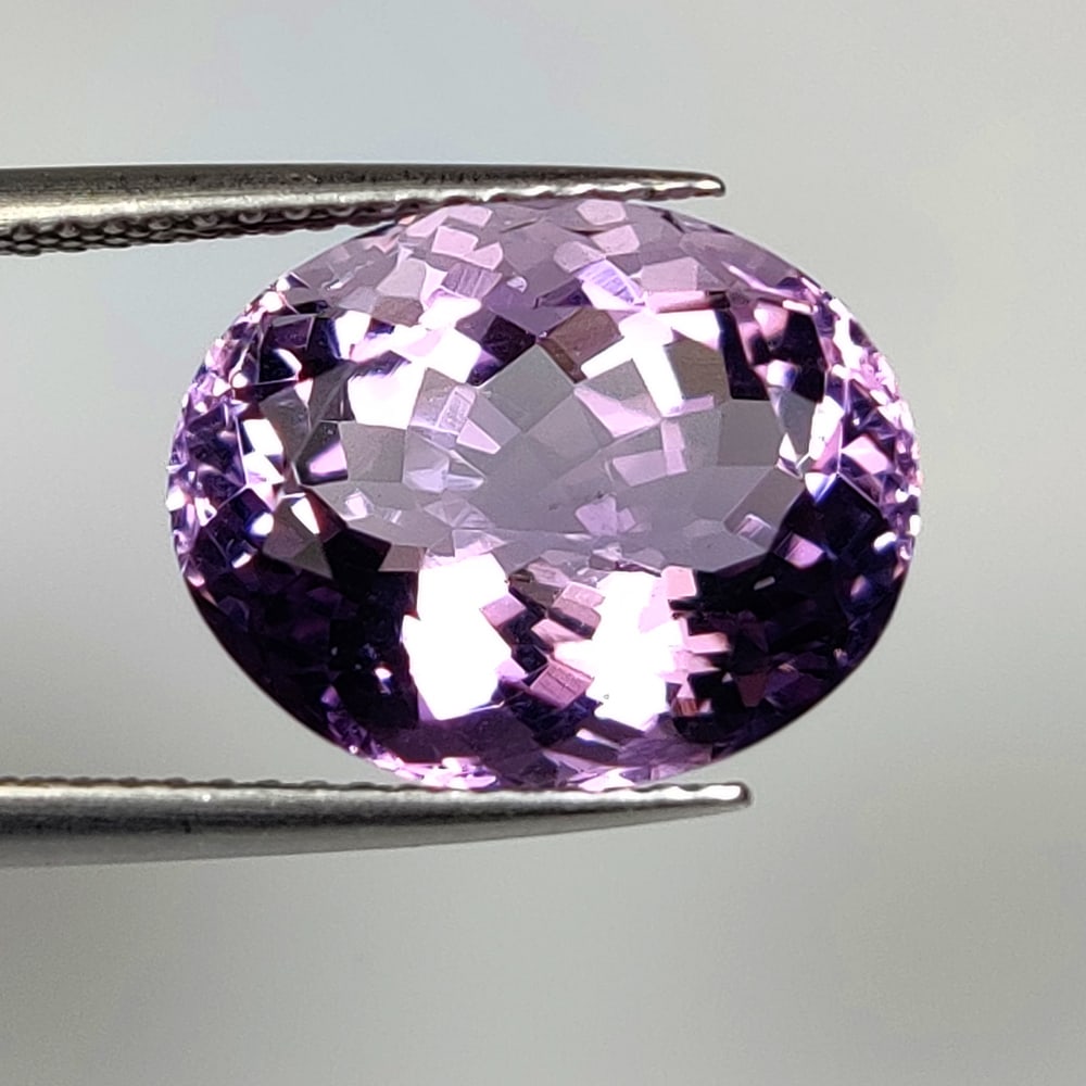 7.53 Ct Natural Purple Amethyst Oval Cut: Weight - 7.53 Ct / Size - 14.00 x 11.20 x 8.20 mm / Shape - Oval Cut / Color - Purple / Clarity - VVS / Origin -Brazil / Treatment - Heated