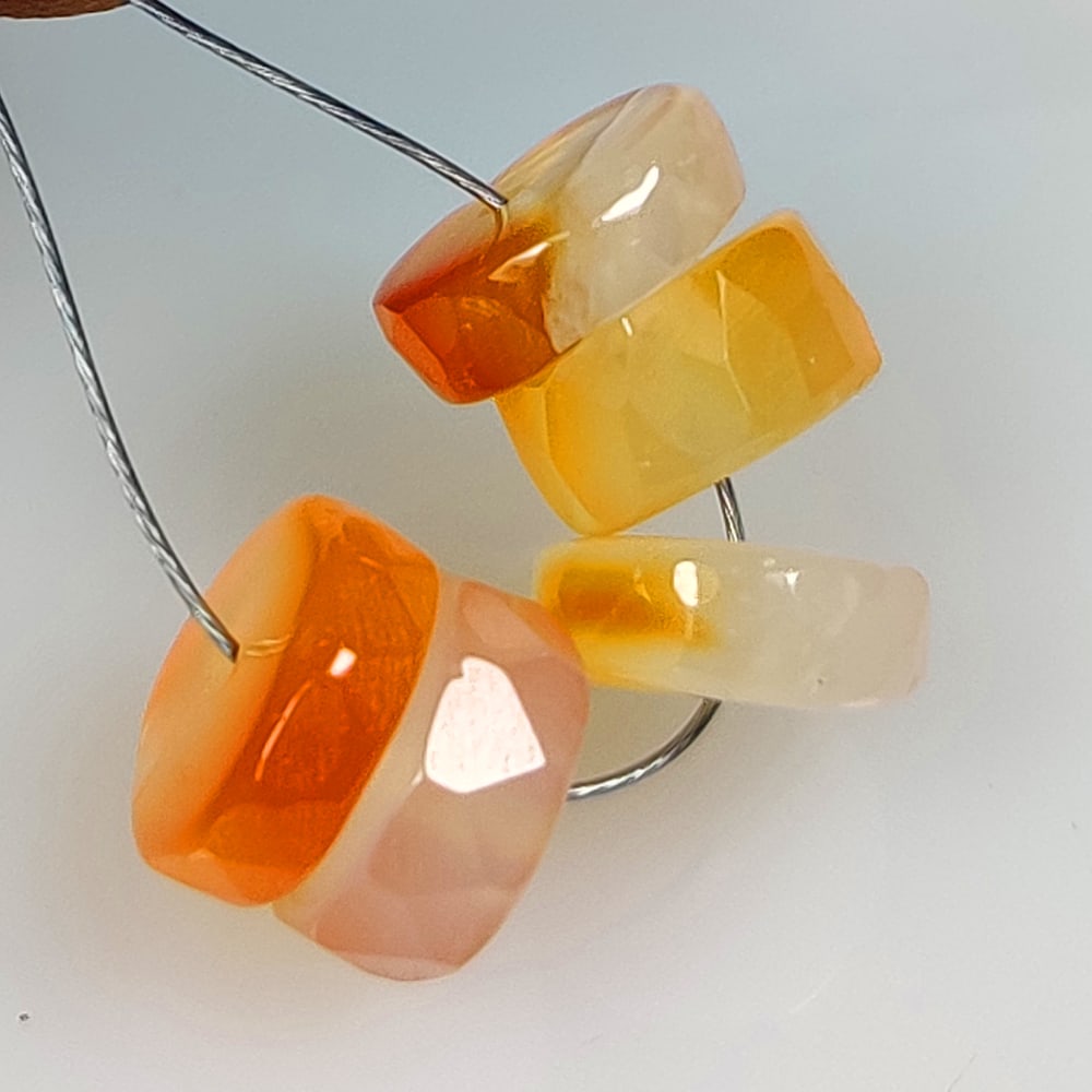 8.60 Ct Natural Orange Carnelian Round Beads: Weight - 8.60 Ct / Dimensions - 7.80 - 8.00 mm / 5 Pc's / Shape & Cut - Round Cut Beads / Transparency - Semi - Opaque / Origin - Brazil