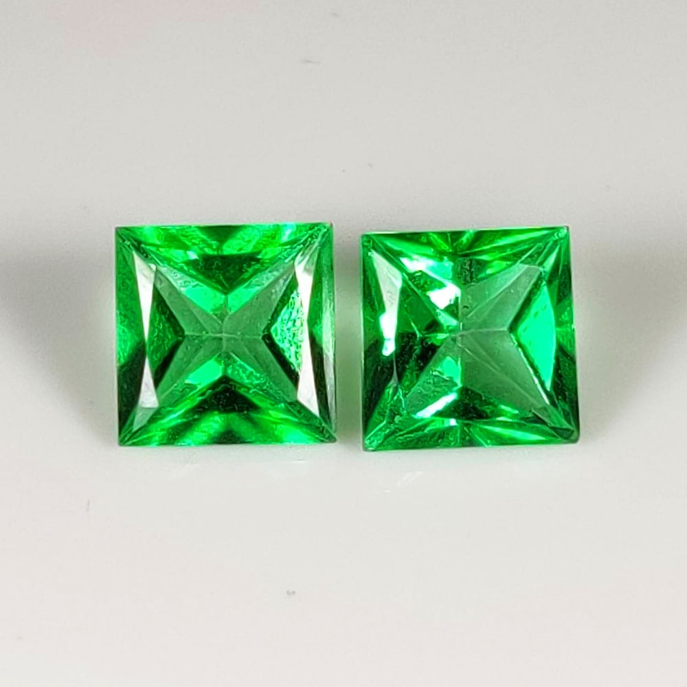 4.41 Ct Natural Green Topaz Square Cut Pair: Weight - 4.41 Ct / Dimensions - 7.20 x 7.20 x 4.50 mm / 2 Pc's / Shape - Square Cut / Color - Green / Clarity - VVS / Origin - Brazil / Treatment - Color Coated