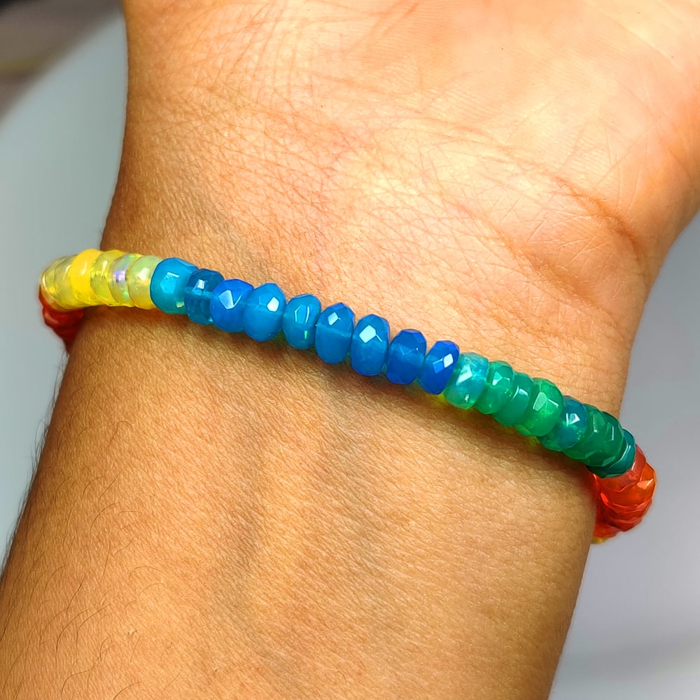 20.29 Ct Natural Multicolor Fire Opal Round Beads Bracelet (1 of 4)