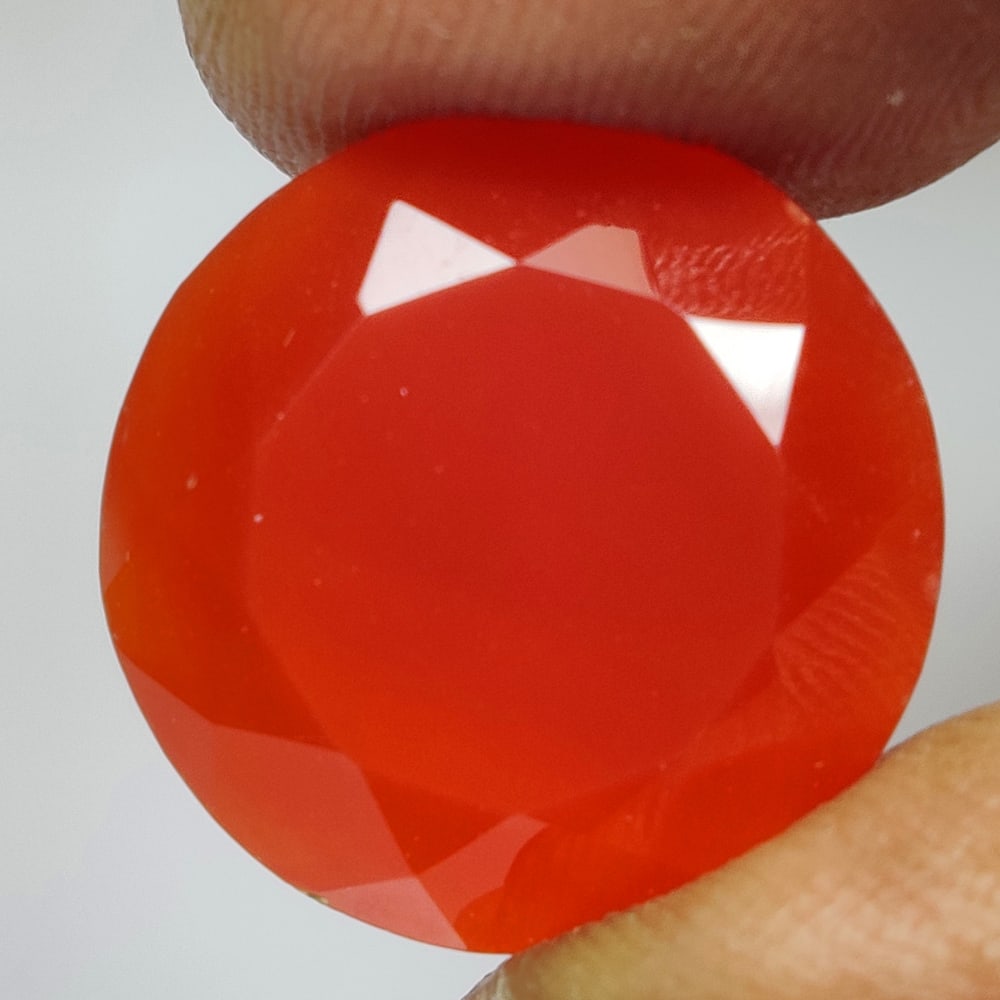 10.86 Ct Natural Orange Carnelian Round Cut: Weight - 10.86 Ct / Dimensions - 16.00 x 15.80 x 7.80 mm / Shape & Cut - Round Cut / Transparency - Semi - Transparent / Origin - Brazil
