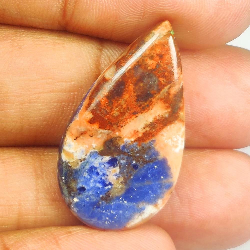 17.68 Ct Natural Sodalite Pear Cab: weight - 17.68 Ct / Size - 31.00 x 17.10 x 5.20 mm / Shape - Excellent Pear Cab / Origin - Brazil / Treatment - None