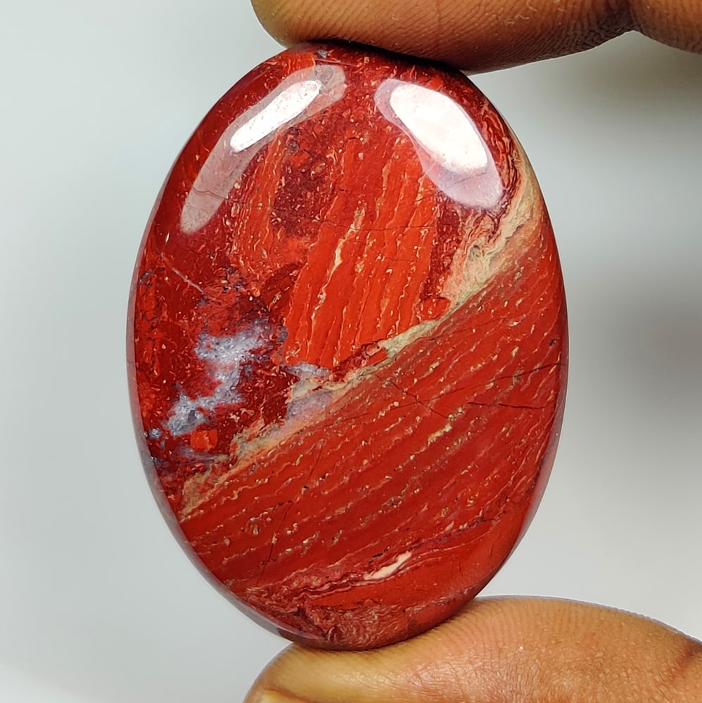 80.01 Ct Natural Bloodstone Jasper Quartz Oval Cab: Weight - 80.01 Ct / Size - 44.00 x 31.00 x 6.70 mm / Shape - OVal Cab / Clarity - Opaque / Origin - Brazil / Treatment - None