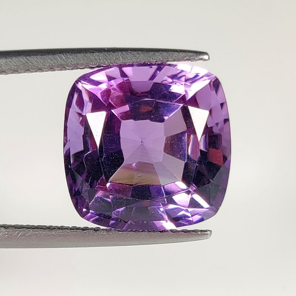 8.41 Ct Natural Purple Amethyst Cushion Cut: Weight - 8.41 Ct / Dimensions - 12.00 x 12.00 x 8.90 mm / Shape - Cushion Cut / Color - Purple / Clarity - VVS / Origin -Brazil / Treatment - Heated