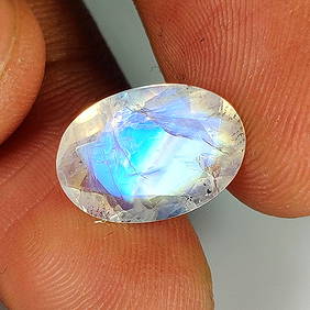 4.29 Ct Natural Blue Tint Moonstone Oval Cut (1 of 3)