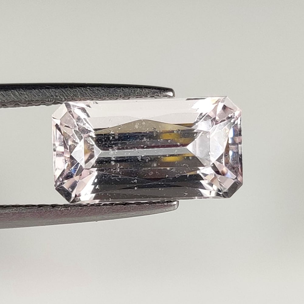 4.61 Ct Natural Pleasant Pink Morganite Octagon Cut: Weight - 4.61 Ct / Size - 13.00 x 7.00 x 6.70 mm / Shape - Octagon Cut / Clarity - VVS / Origin - Brazil / Treatment - None