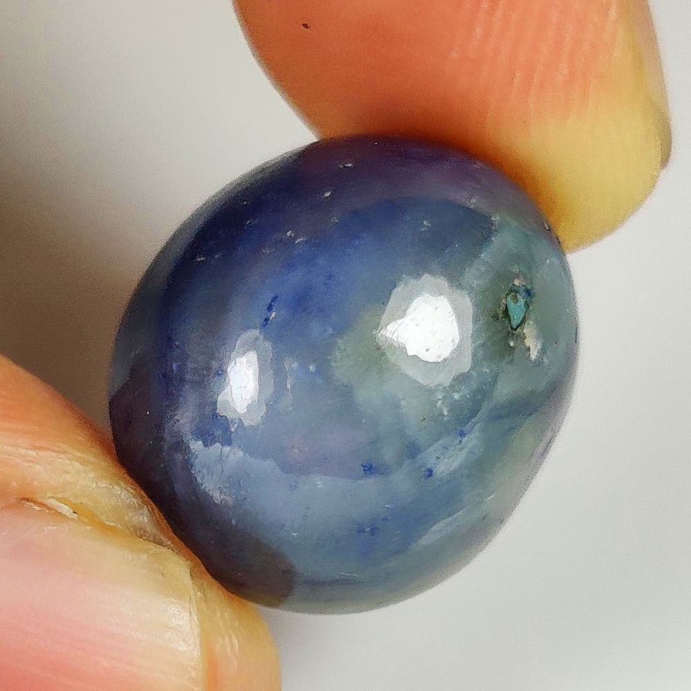 27.19 Ct Natural Blue Sapphire Oval Cab: Weight - 27.19 Ct / Size- 16.70 x 14.40 x 11.00 mm / Shape - Oval Cab / Clarity - Opaque / Origin - Sri Lanka / Treatment - Diffused