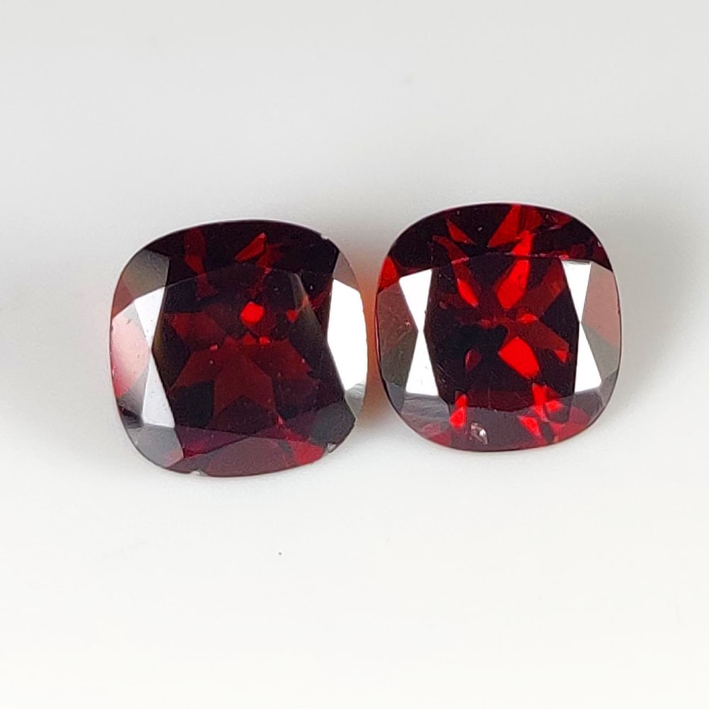 4.65 Ct Natural Almandite Garnet Cushion Cut Pair (1 of 2)