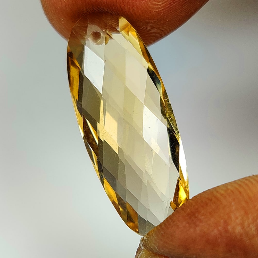 11.05 Ct Natural Yellow Citrine Long Oval Drilled Beads: Weight - 11.05 Ct / Dimensions - 26.00 x 10.20 x 6.60 mm / Shape & Cut -Oval Cut / Color - Yellow / Clarity - VVS / Origin - Brazil / Comments - Heated